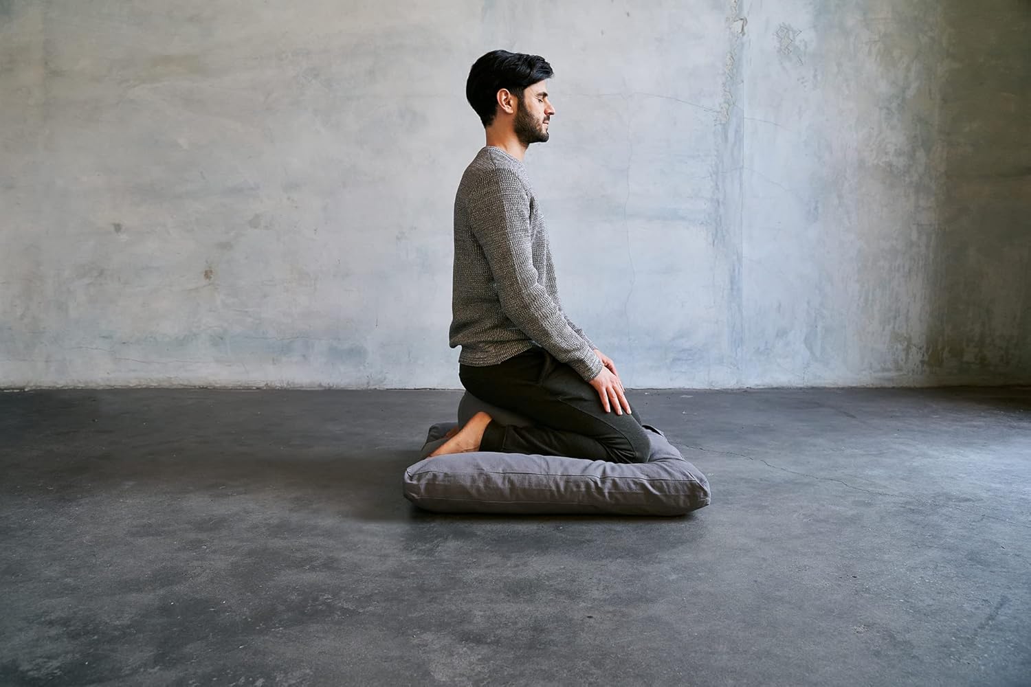 Meditation Cushion Set by renoo - Durable Comfortable Organic Cotton, Linen, Hemp - Modern Zafu Zabuton - Buckwheat Kapok Filled Floor Pillow Yoga Bolster in 15 Colors Washable Cover