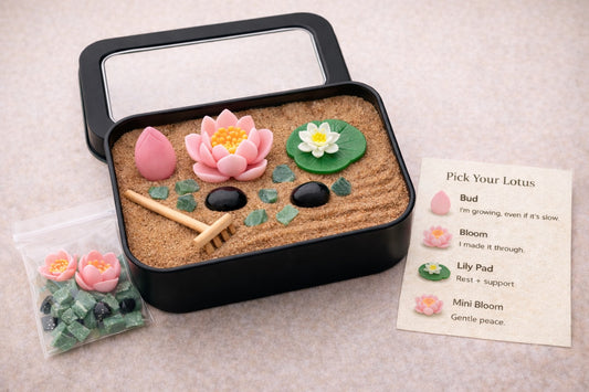 THE PRESENT MOMENT TIN by Out Da Mud Naturals